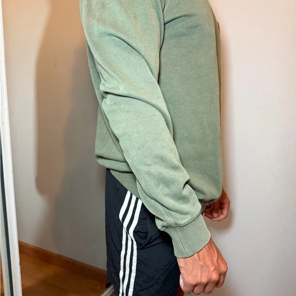 VISSLA sweatshirt - Picture 12 of 14